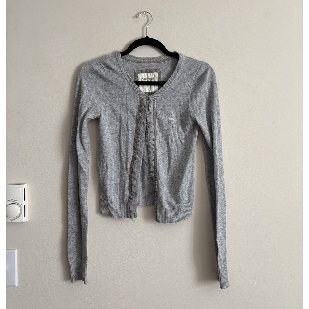 Vintage Y2K Abercrombie and Fitch Button Front Cardigan Gray 2000s 2010s Neutral